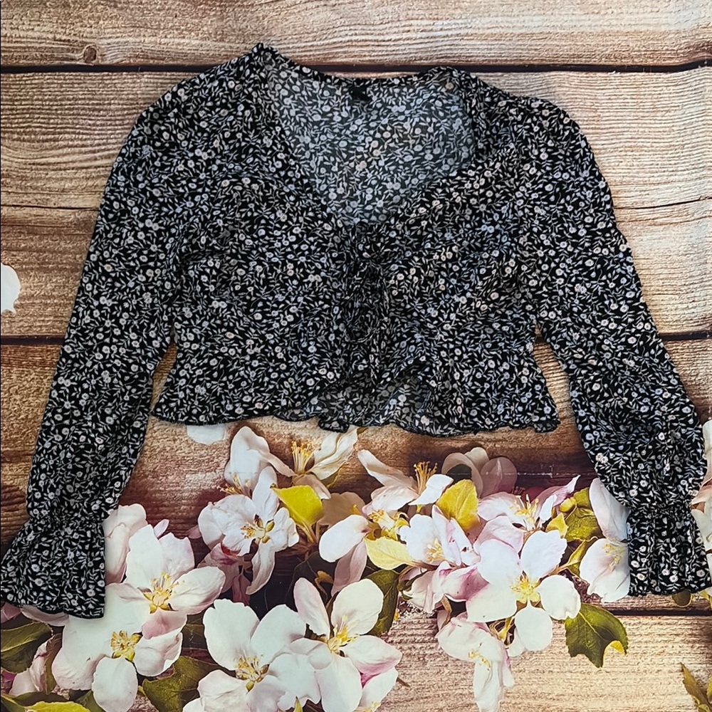 Floral Black and White Women's Top